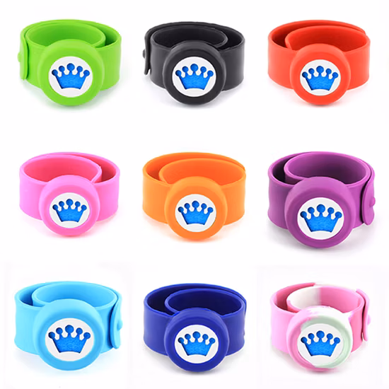 ロゴカスタマイズされた取り外し可能なスマートシリコンスポーツ時計バンド